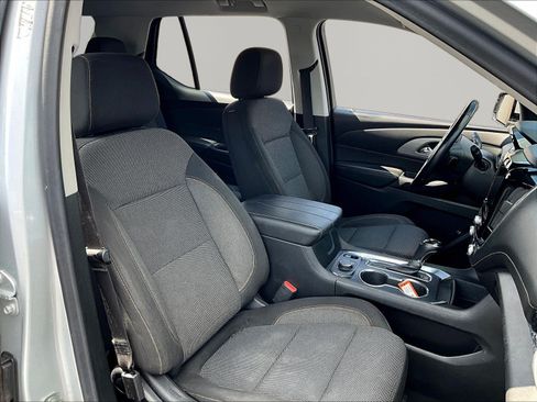 Used 2020 Chevrolet Traverse LT FWD image 29