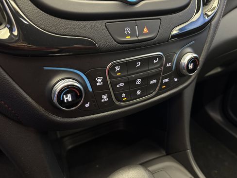 Used 2023 Chevrolet Equinox RS w/ LPO, Floor Liner Package image 20