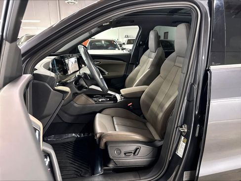 Used 2025 Audi Q5 Prestige AWD/4WD image 26