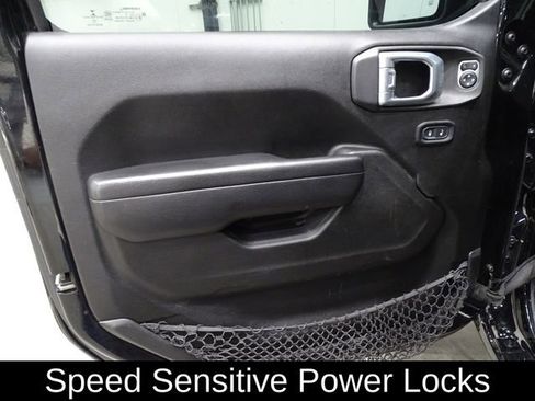 Used 2022 Jeep Wrangler Sport S image 16