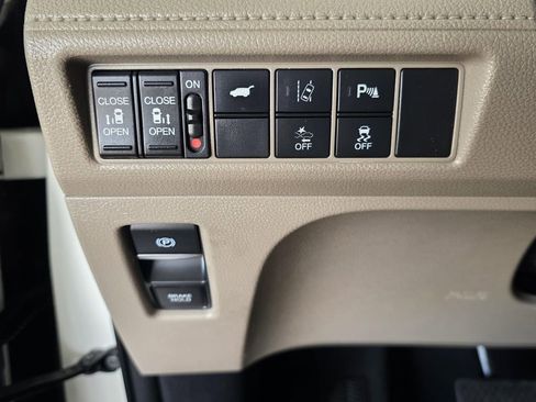 Used 2019 Honda Odyssey Touring image 30