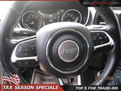 Used 2017 Jeep Compass Latitude w/ Popular Equipment Group AWD/4WD image 26
