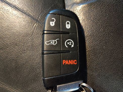 Used 2015 Jeep Grand Cherokee Limited image 32