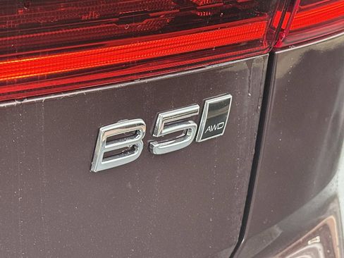 New 2026 Volvo XC60 B5 Core w/ Climate Package image 23