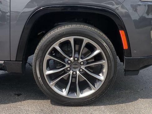 Certified 2022 Jeep Wagoneer Series II w/ Premium Group I RWD image 11