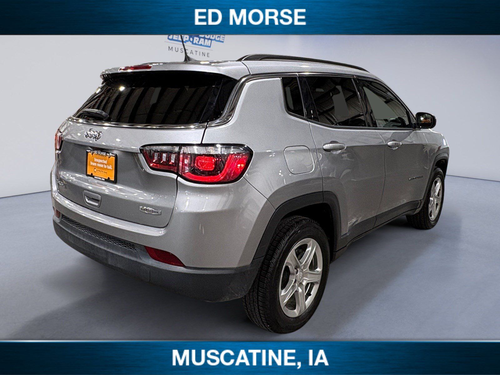 Used 2024 Jeep Compass Latitude AWD/4WD image 5