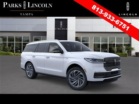 New 2026 Lincoln Navigator Reserve image 7