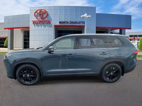 Used 2024 Toyota Grand Highlander Limited image 7