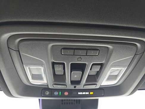 Used 2024 Chevrolet Silverado 1500 ZR2 w/ Technology Package image 45