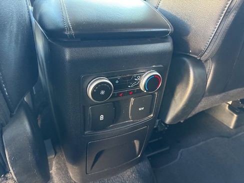 Used 2024 Ford Explorer Limited image 14