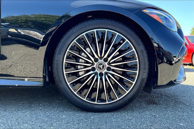 Used 2026 Mercedes-Benz CLE 300 4MATIC Coupe image 9