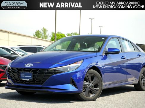 Certified 2023 Hyundai Elantra SEL FWD image 1