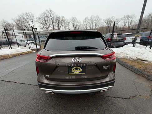 Used 2019 INFINITI QX50 Essential w/ Premium Heat Package image 6