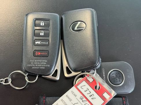 Used 2017 Lexus LX 570 4WD image 35