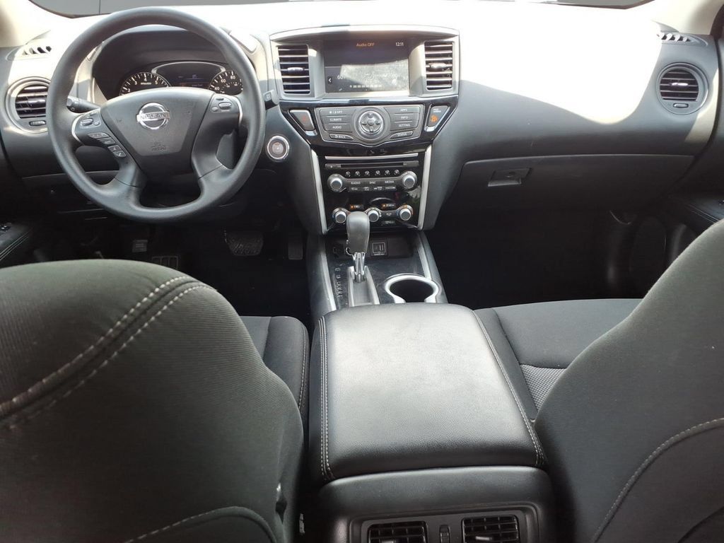 Used 2020 Nissan Pathfinder S FWD image 14