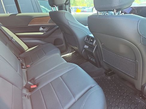 Certified 2025 Mercedes-Benz GLE 450 4MATIC image 12