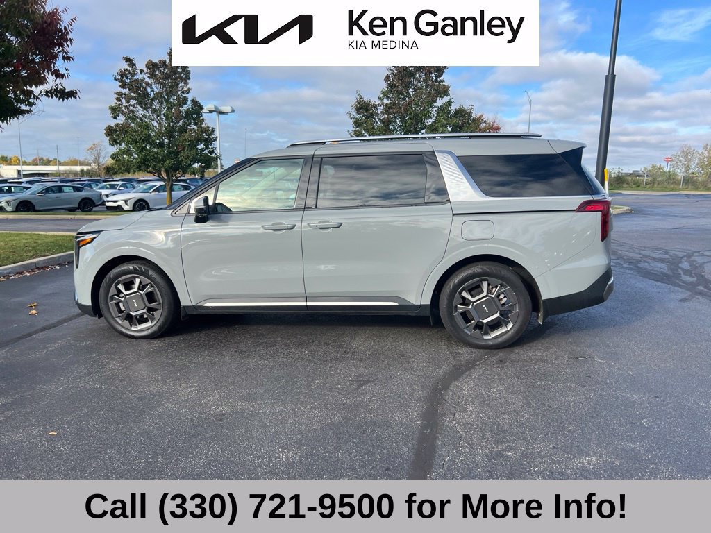 Used 2025 Kia Carnival SX FWD image 9