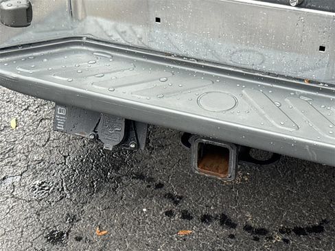 Certified 2019 Nissan Frontier SV image 22