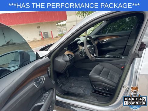 Used 2022 Audi e-tron GT Premium Plus image 9