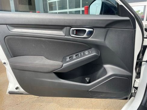 Used 2024 Honda Civic Sport image 9
