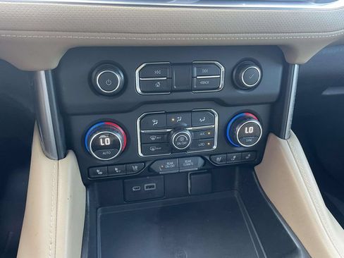 Used 2021 Chevrolet Tahoe Premier w/ Premium Package AWD/4WD image 30