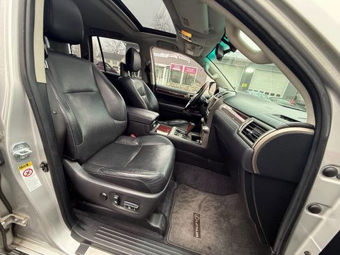Used 2011 Lexus GX 460 Premium image 12
