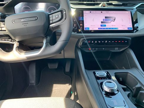 New 2026 Jeep Cherokee Laredo AWD/4WD image 25