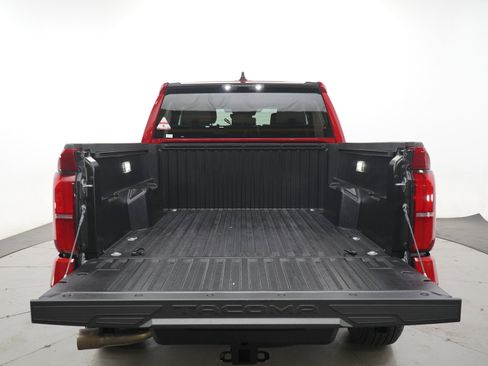 Used 2025 Toyota Tacoma 4x4 Double Cab image 16