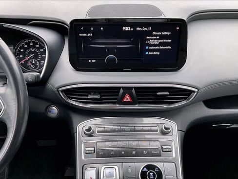 Used 2023 Hyundai Santa Fe SEL image 11