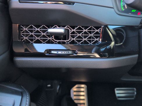 Used 2025 Honda Accord Sport image 17