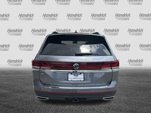 Used 2024 Volkswagen Atlas SE FWD image 8