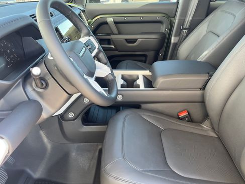 New 2026 Land Rover Defender 110 S image 24