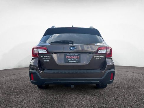 Used 2019 Subaru Outback 3.6R Limited w/ Popular Package #2 AWD/4WD image 6
