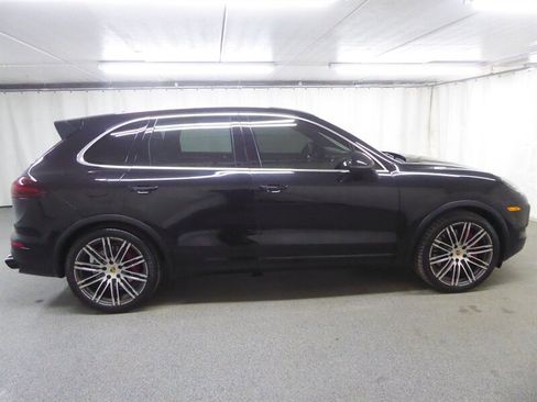 Used 2015 Porsche Cayenne Turbo AWD/4WD image 8