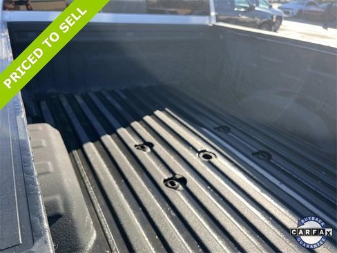 Used 2022 GMC Sierra 3500 Denali w/ Denali Ultimate Package image 12