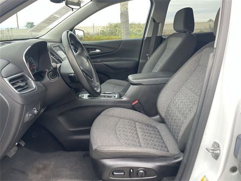 Used 2024 Chevrolet Equinox LT image 18