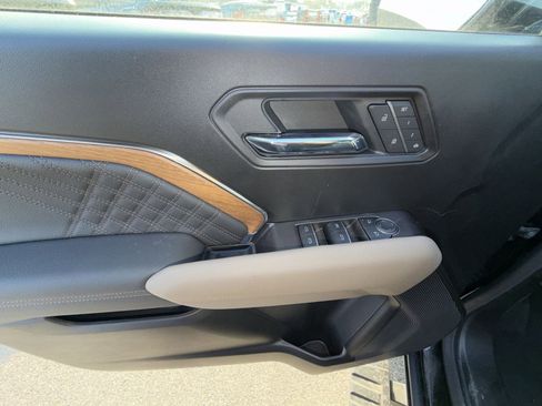 New 2026 GMC Canyon Denali image 15