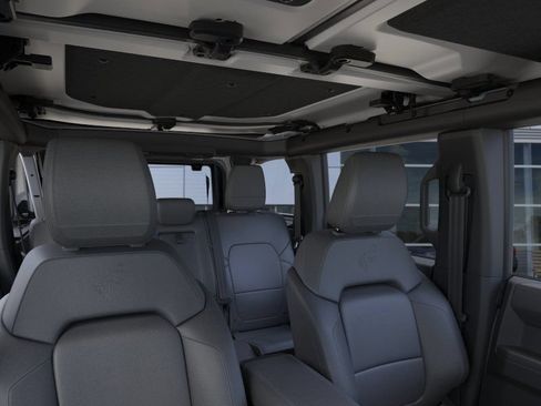 New 2026 Ford Bronco Badlands AWD/4WD image 12