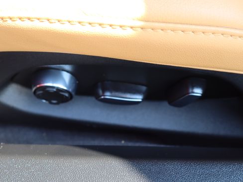 Used 2024 Chevrolet Corvette Stingray Preferred Conv w/ Battery Protection Package RWD image 60