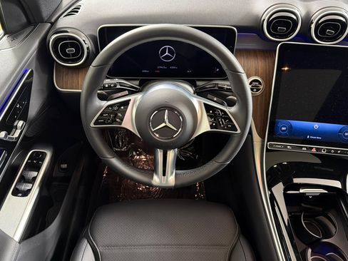 Used 2026 Mercedes-Benz GLC 300 image 13