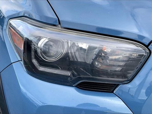 Used 2018 Toyota Tacoma TRD Pro image 28