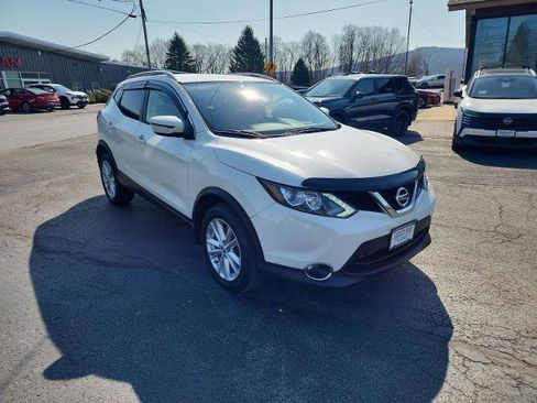 Certified 2017 Nissan Rogue Sport SV w/ SV All-Weather Package image 1