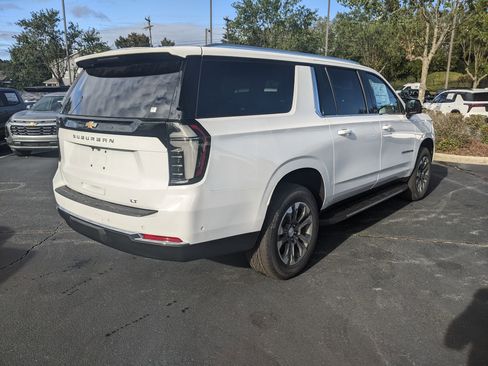 New 2026 Chevrolet Suburban LT w/ Comfort Package image 8