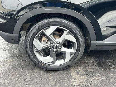 Certified 2023 Hyundai Venue SEL w/ Cargo Package image 7