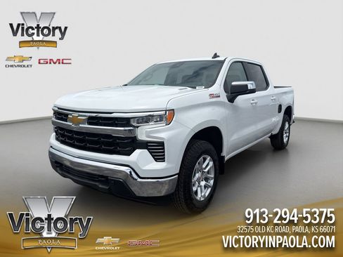 Used 2025 Chevrolet Silverado 1500 LT AWD/4WD image 1