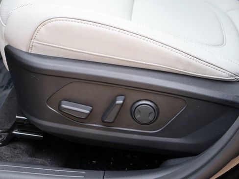 New 2026 Hyundai Tucson Limited image 25