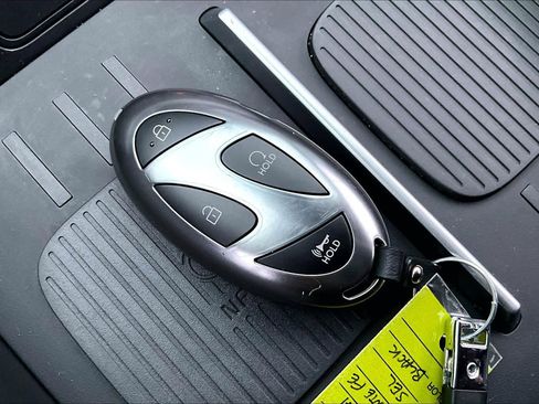 Used 2024 Hyundai Santa Fe SEL image 12