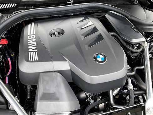 New 2026 BMW 530i xDrive w/ M Sport Package AWD/4WD image 17