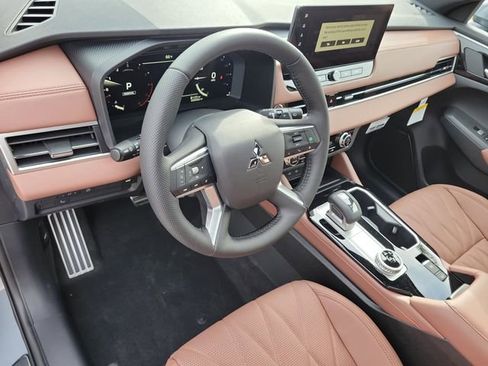 New 2026 Mitsubishi Outlander SEL image 22
