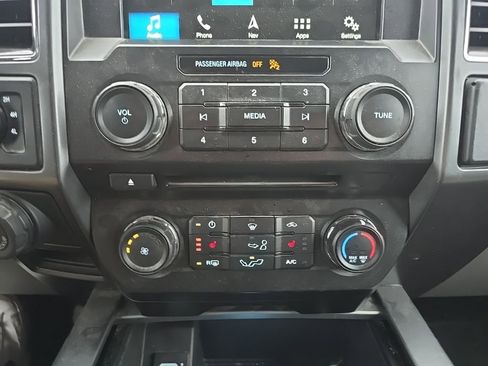 Used 2018 Ford F150 XLT w/ Equipment Group 302A Luxury image 18